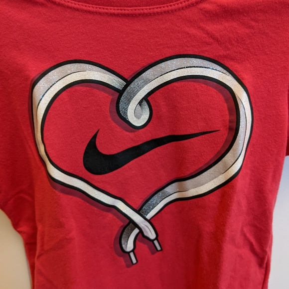 Nike Little Girls Top - Picture 2 of 2